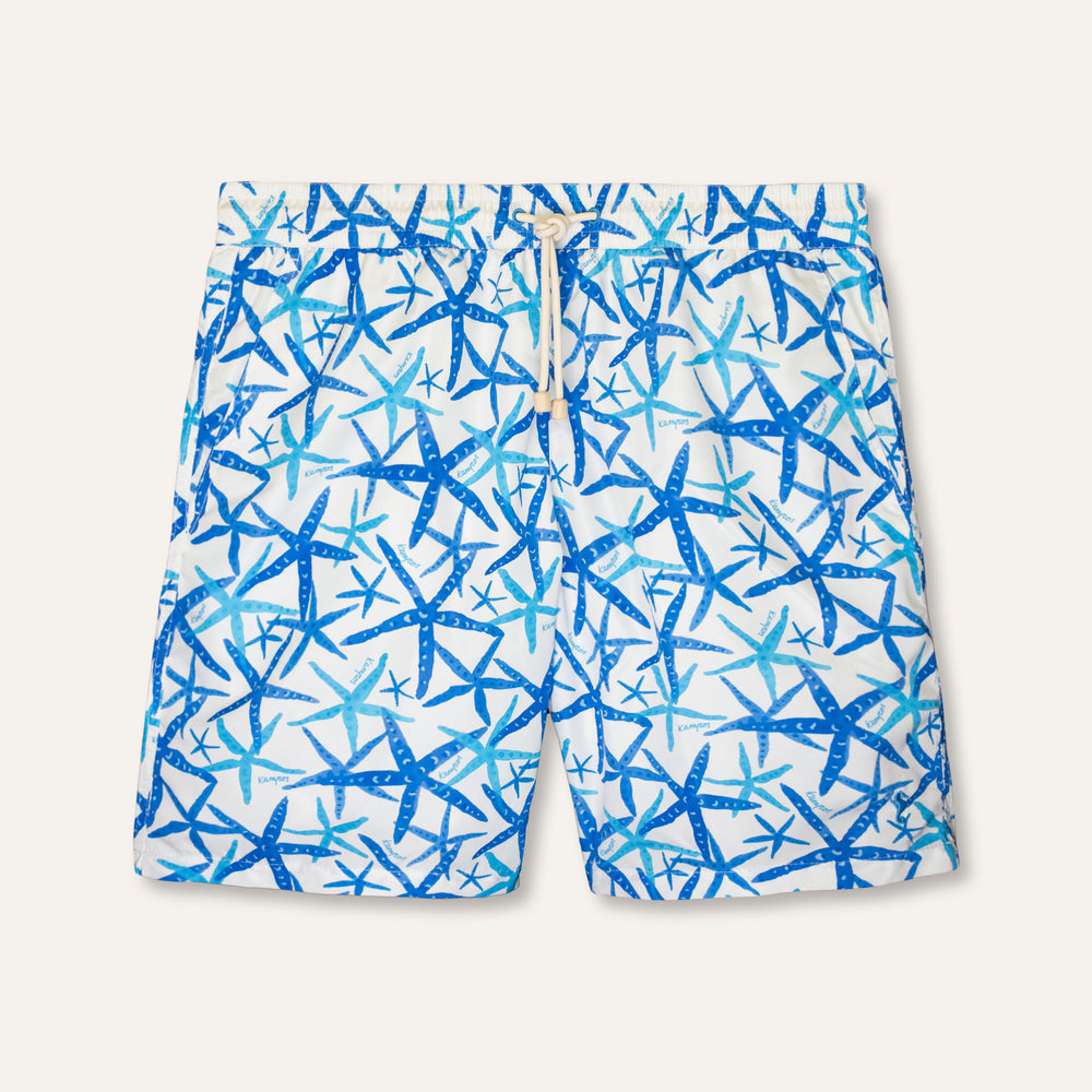 شورت سباحة طويل بطبعة نجمة البحر باللون الأبيض